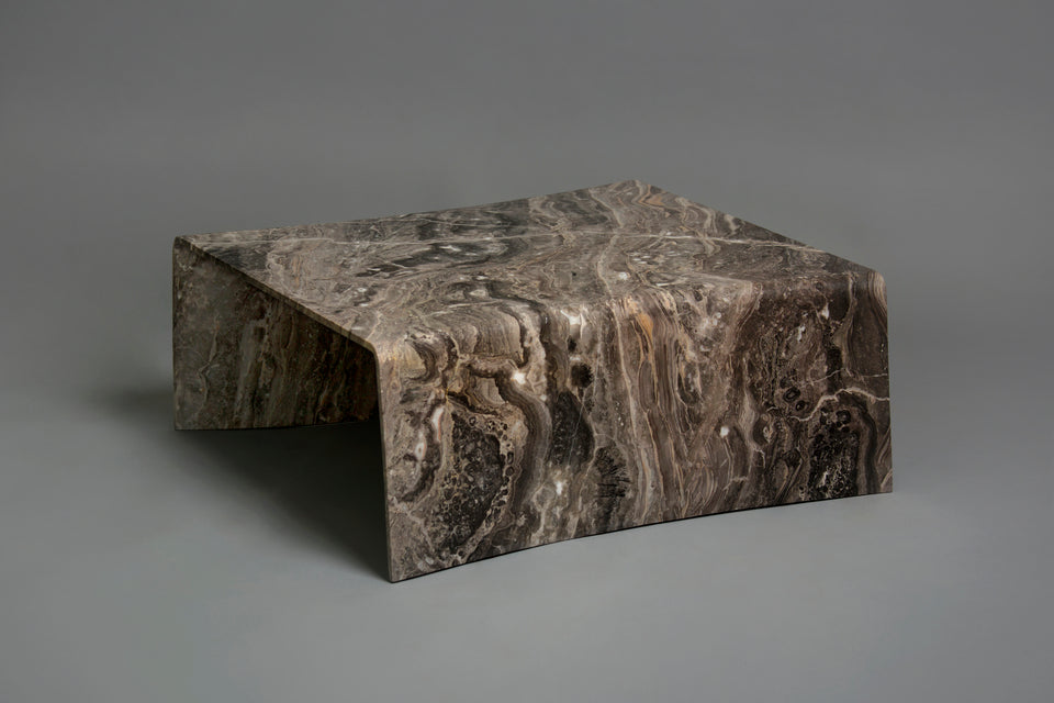 FOLIO SQUARE TABLE