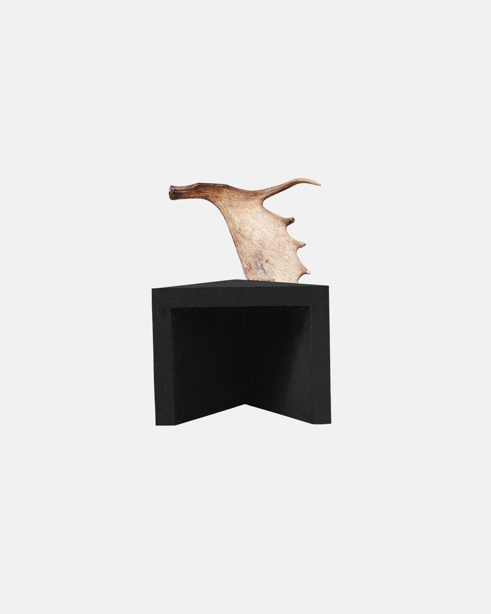STAG BASALT AND MOOSE LEATHER STOOL