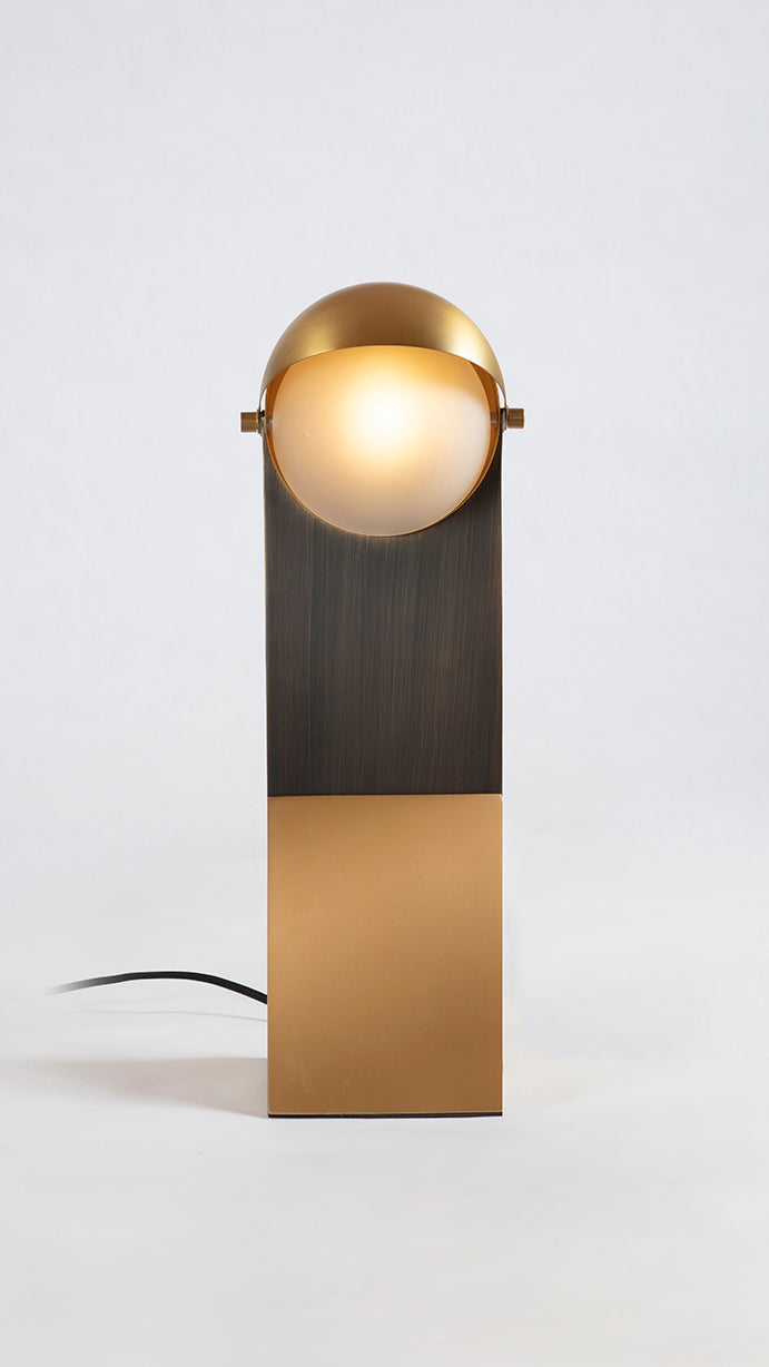 DANCE OF GEOMETRY TABLE LAMP