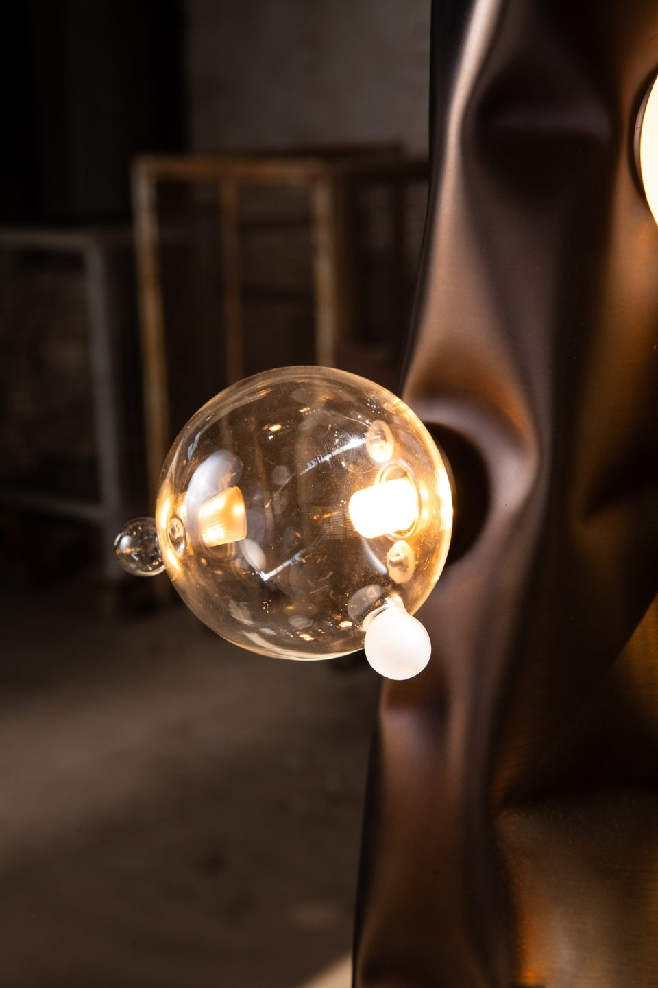 MOLECULE LAMP