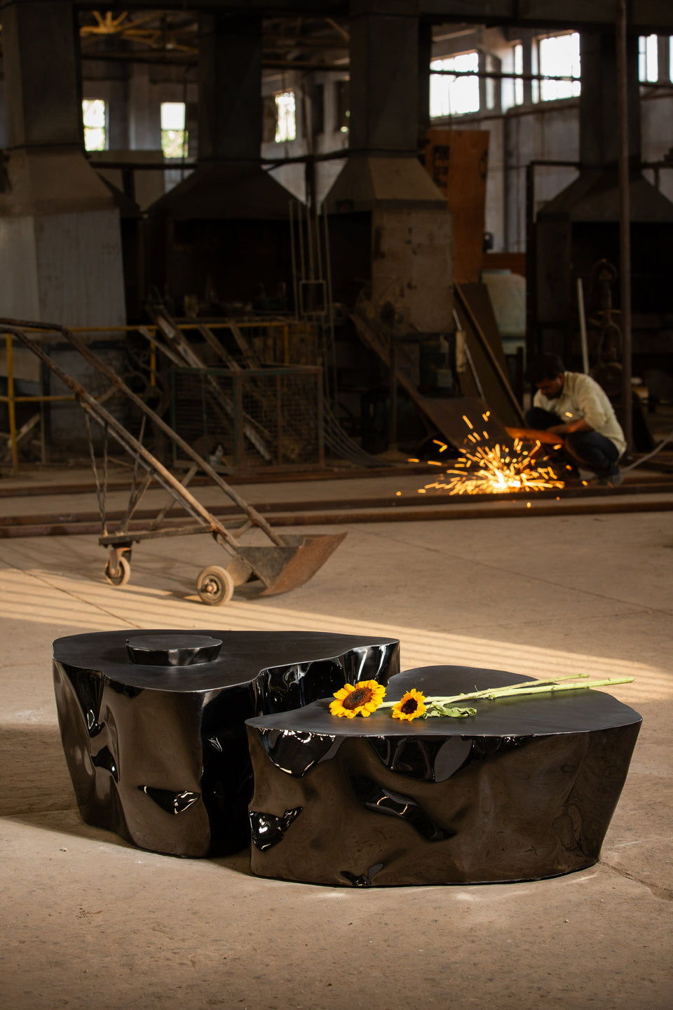 GRAND CANYON GUNMETAL COFFEE TABLE