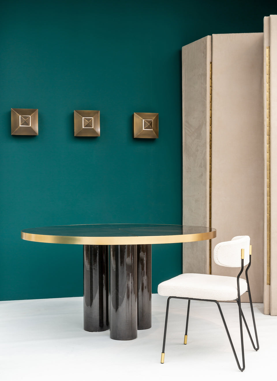 STUD WALL SCONCE