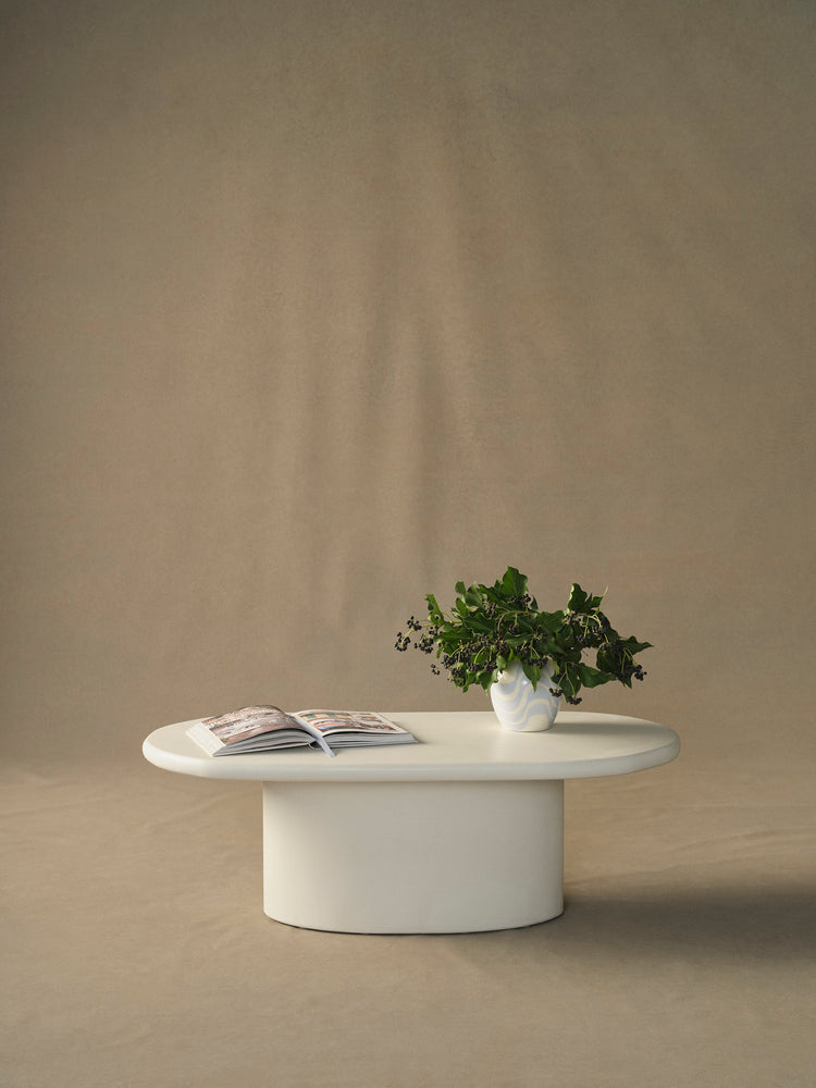 ROBERTO OVAL COFFEE TABLE