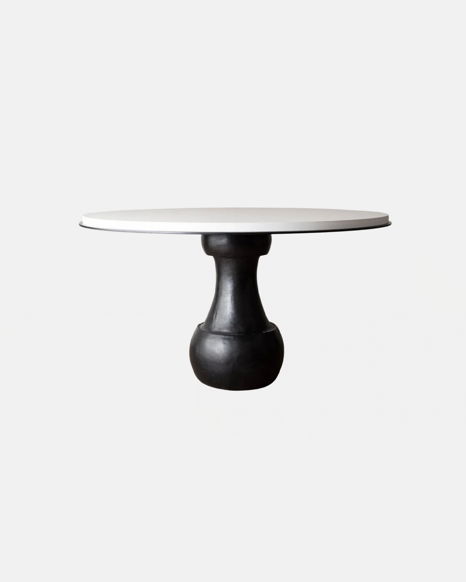 CAROLE DINING TABLE