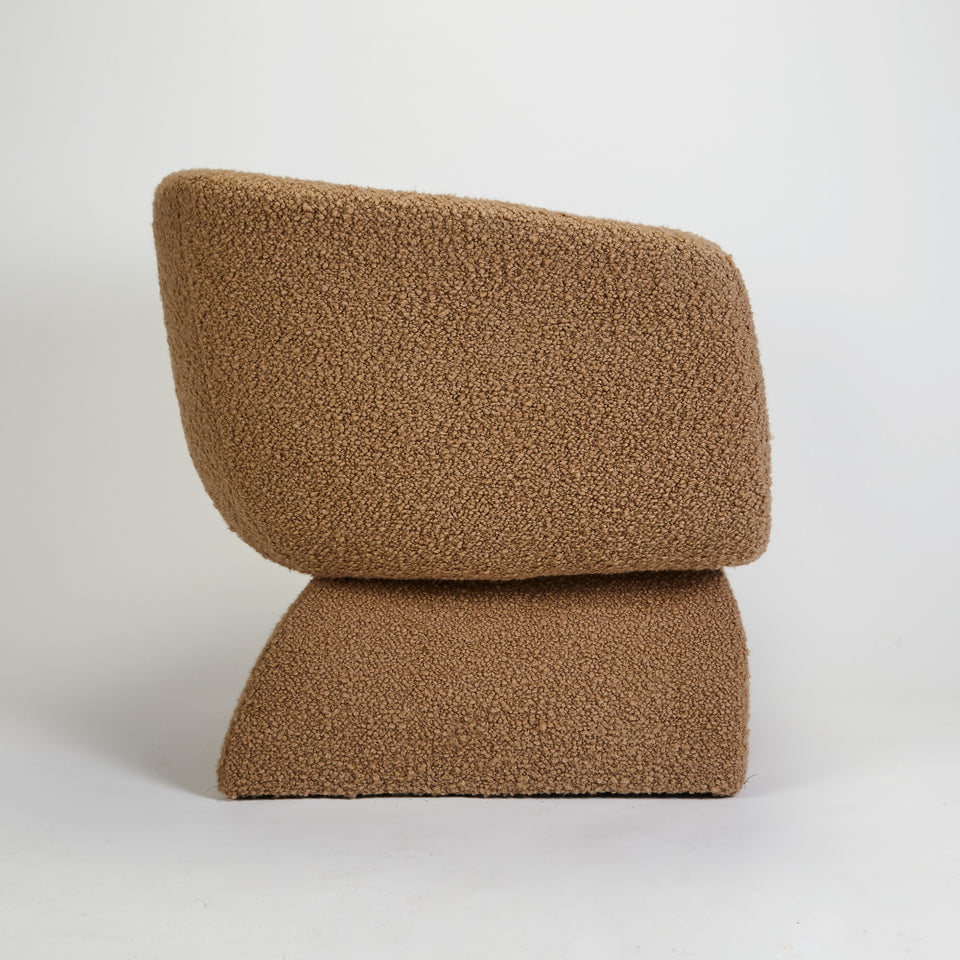 OSCAR ARMCHAIR