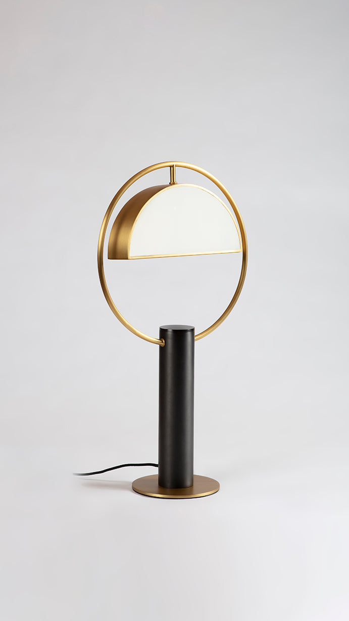 HALF IN CIRCLE TABLE LAMP
