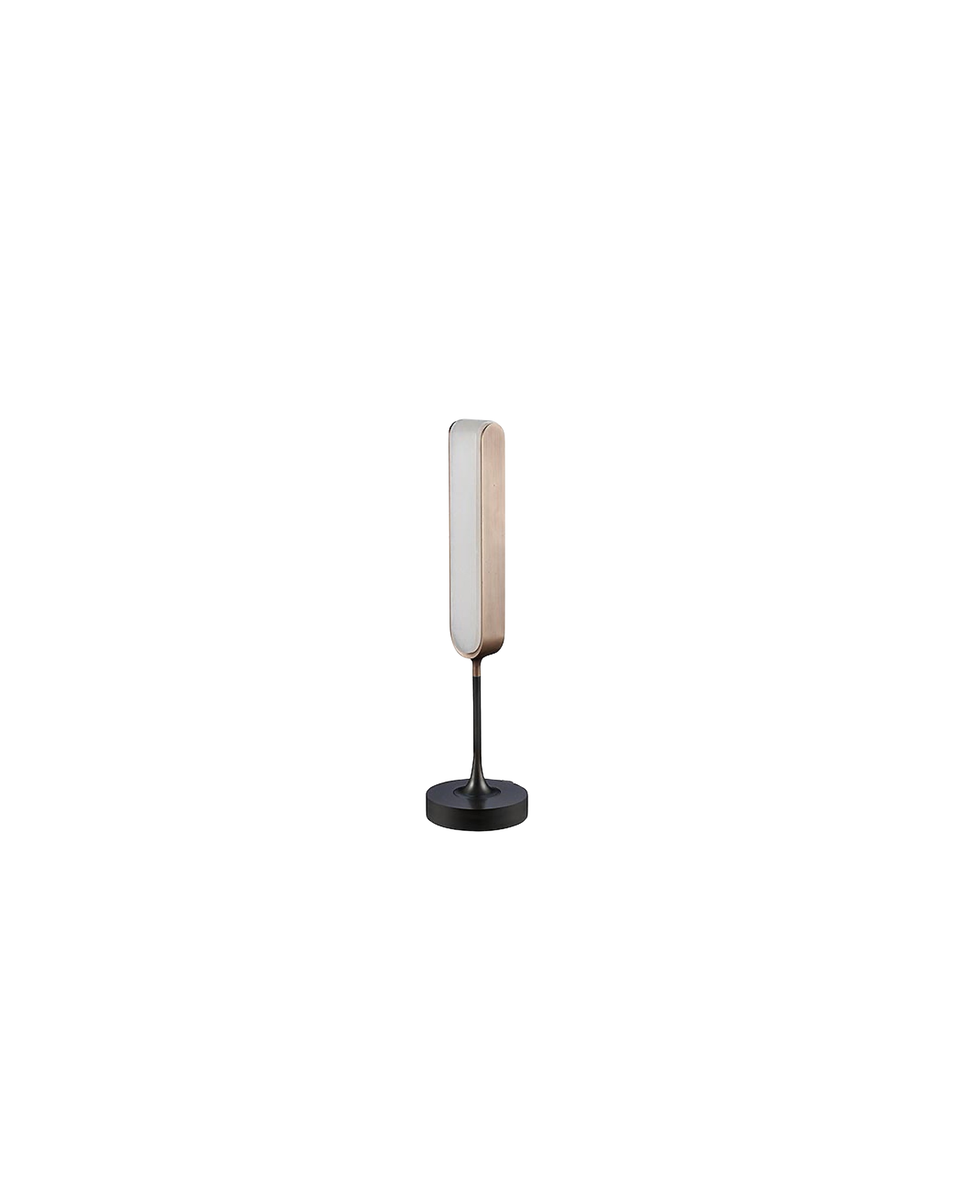 QUATRE CENT QUARANTE TABLE LAMP