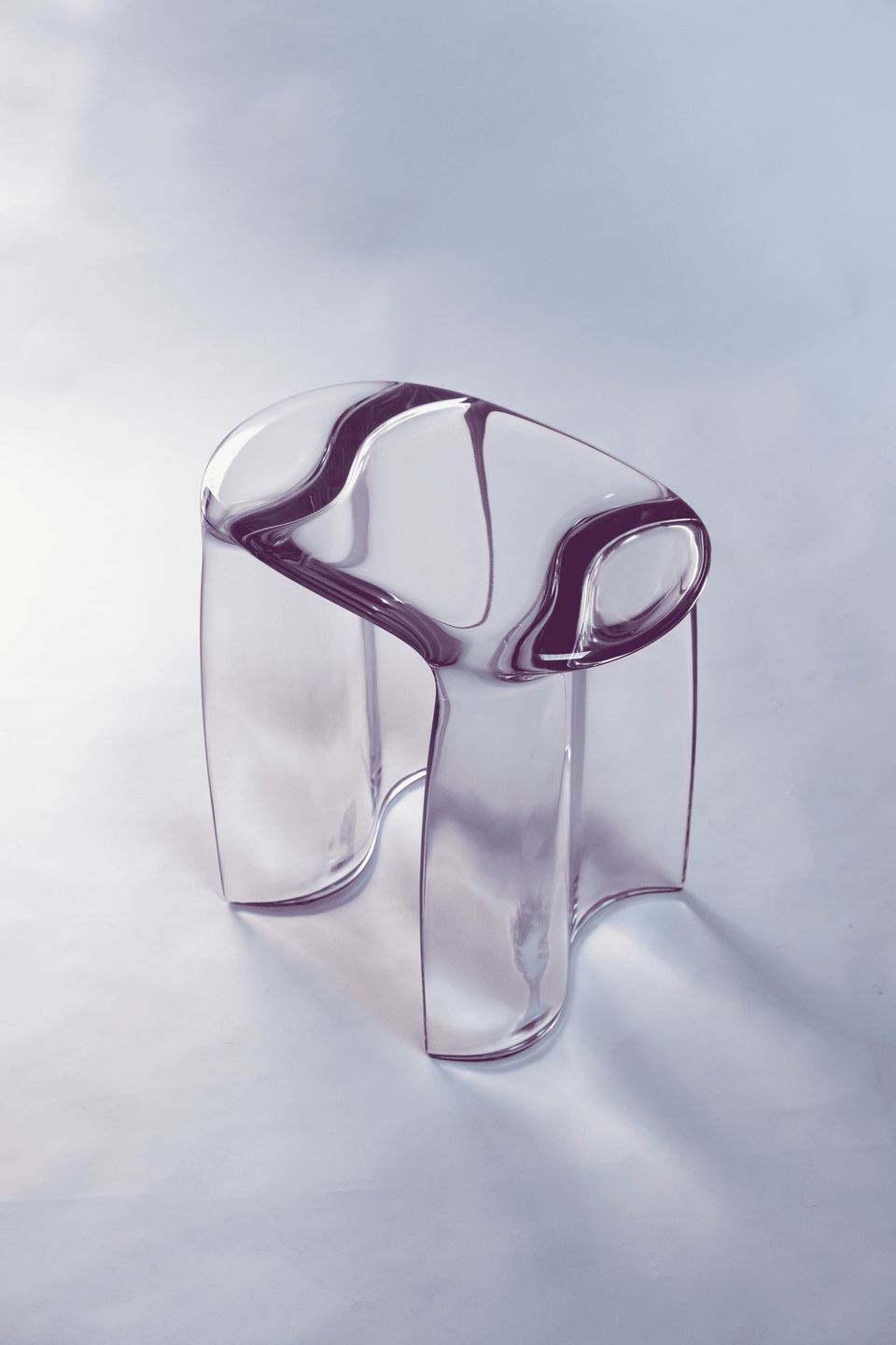 LIQUID RESIN SOLID STOOL