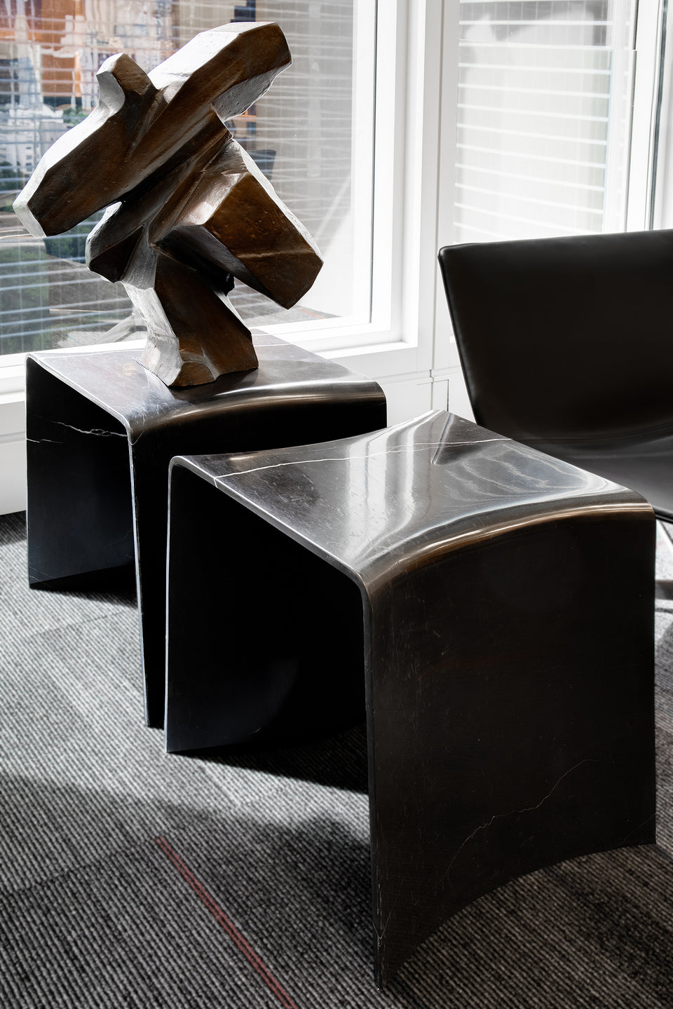 FOLIO SIDE TABLE