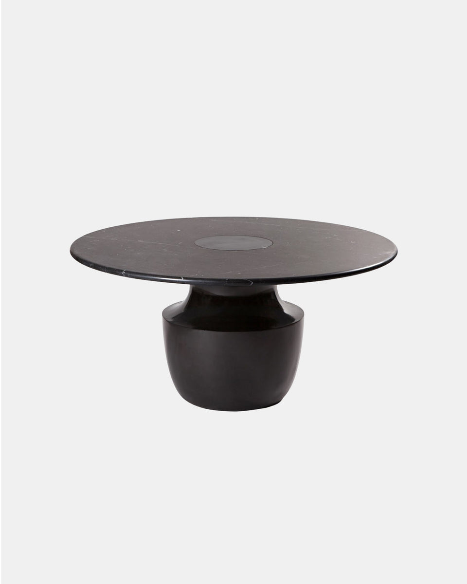 JARRE DINING TABLE