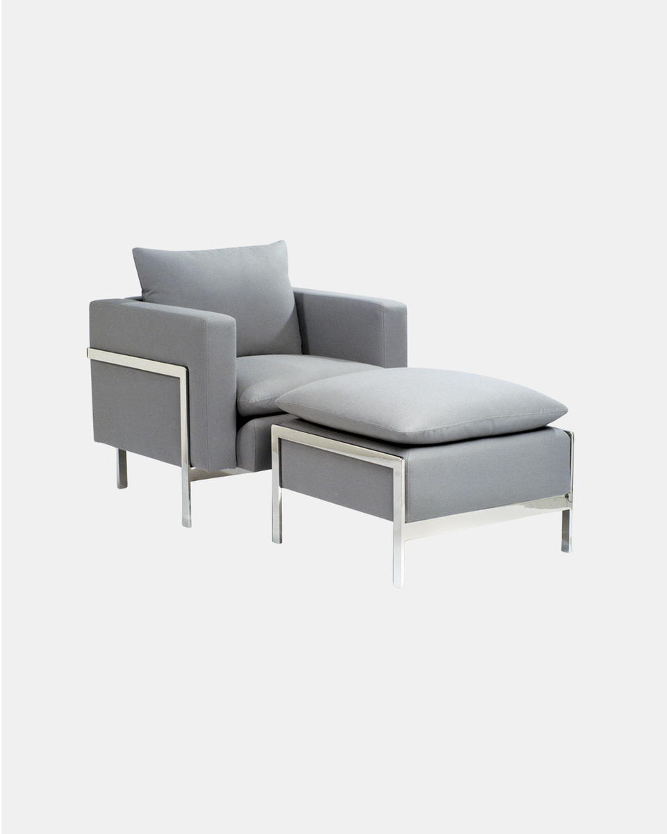 CLASSIC LOUNGE CHAIR