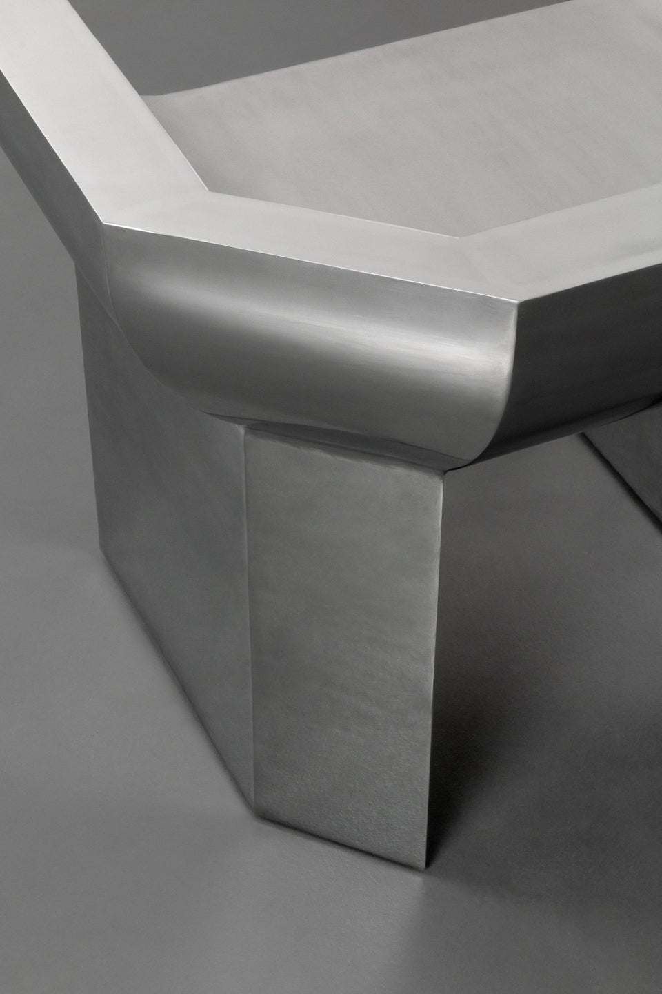 ALUMINIUM CURIAL CHAIR