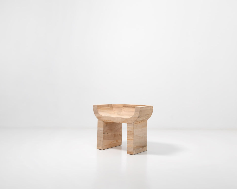 NATURAL ELM CURIAL CHAIR