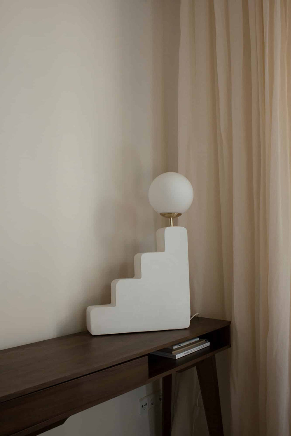 STEP LAMP