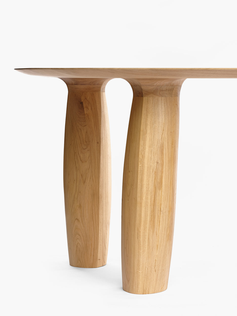 EROSION DINING TABLE