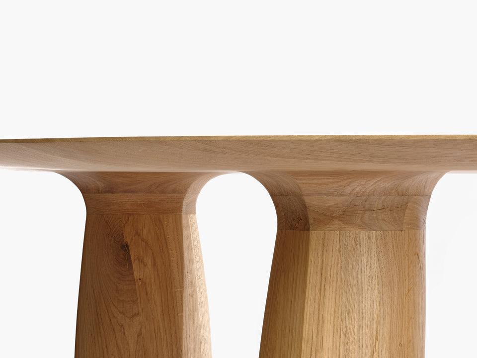 EROSION DINING TABLE