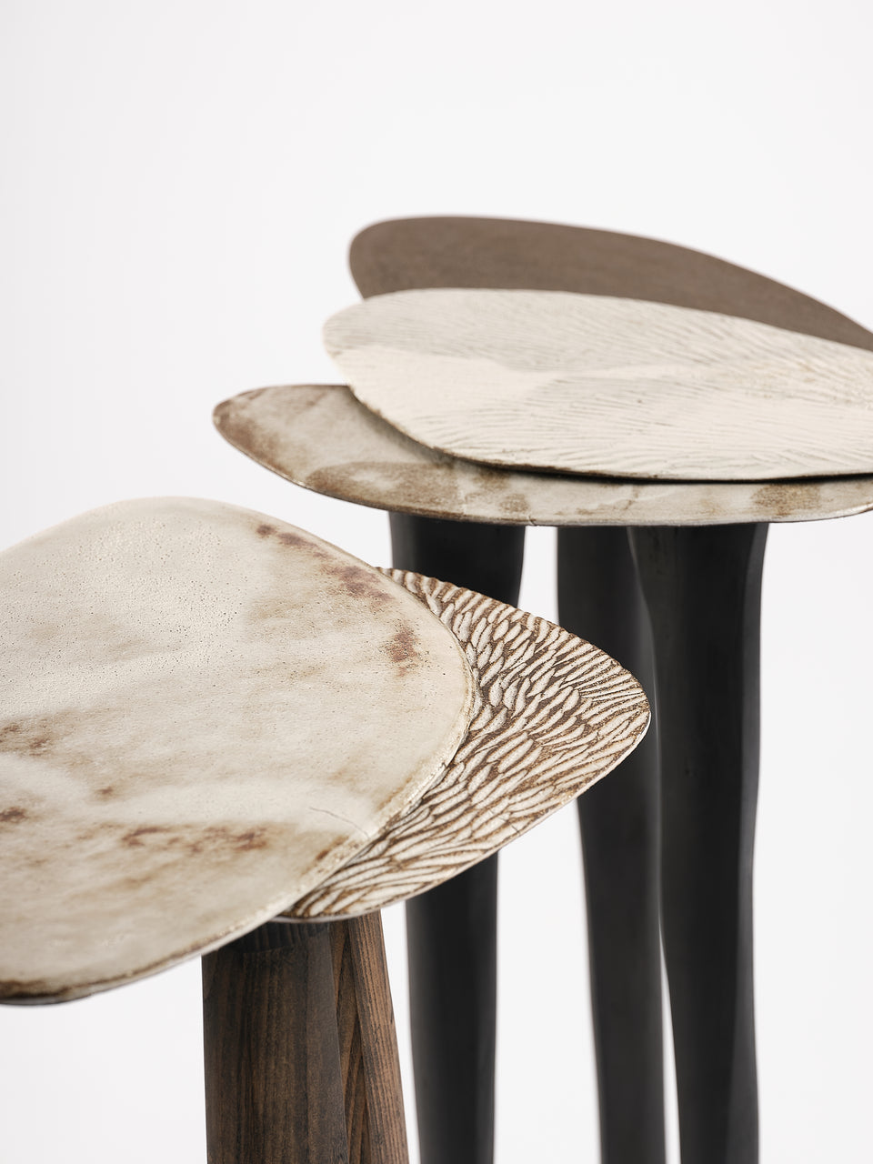 RUTSU SIDE TABLE