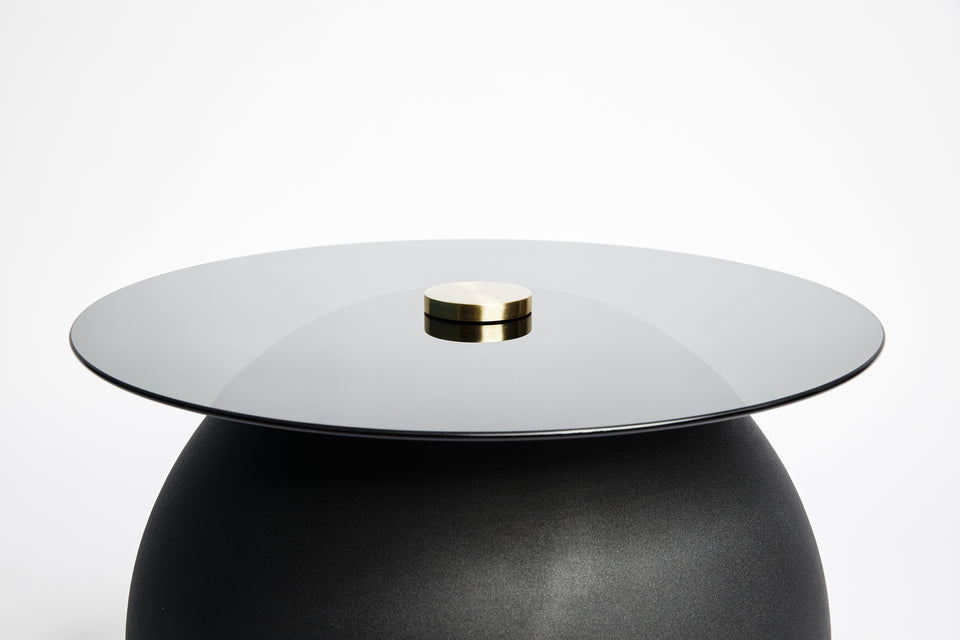 PLUTO SIDE TABLE