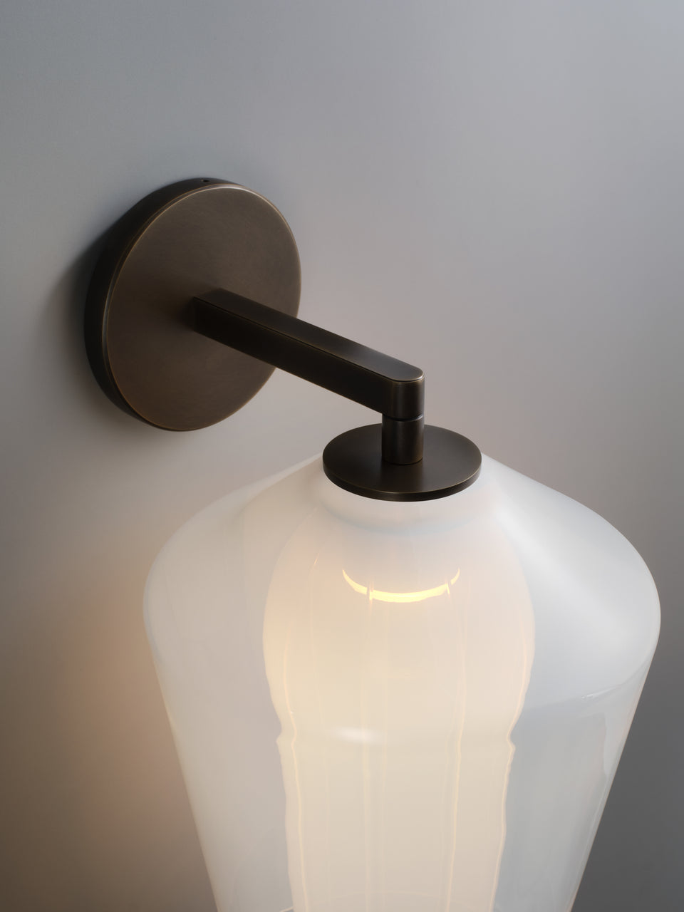 NEST SCONCE
