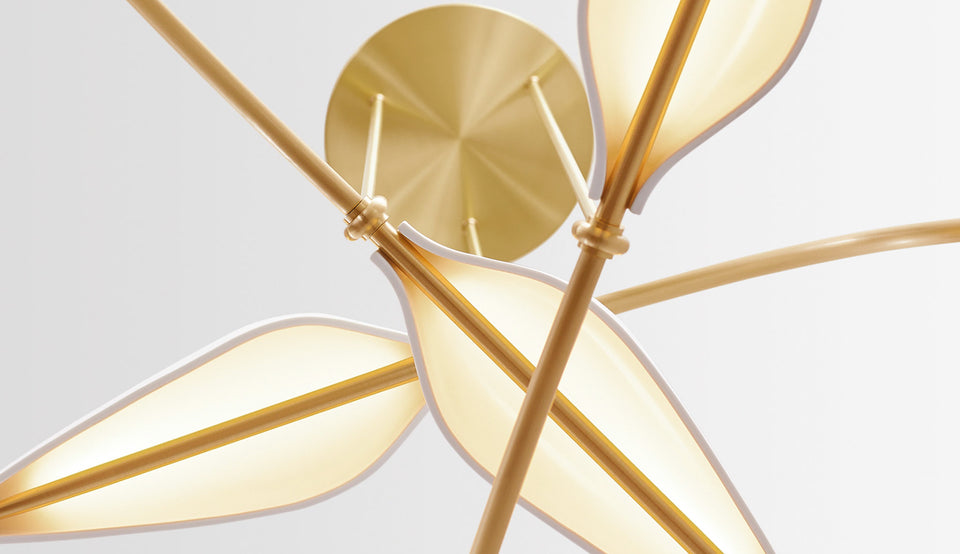 SPIRE LEAF PENDANT
