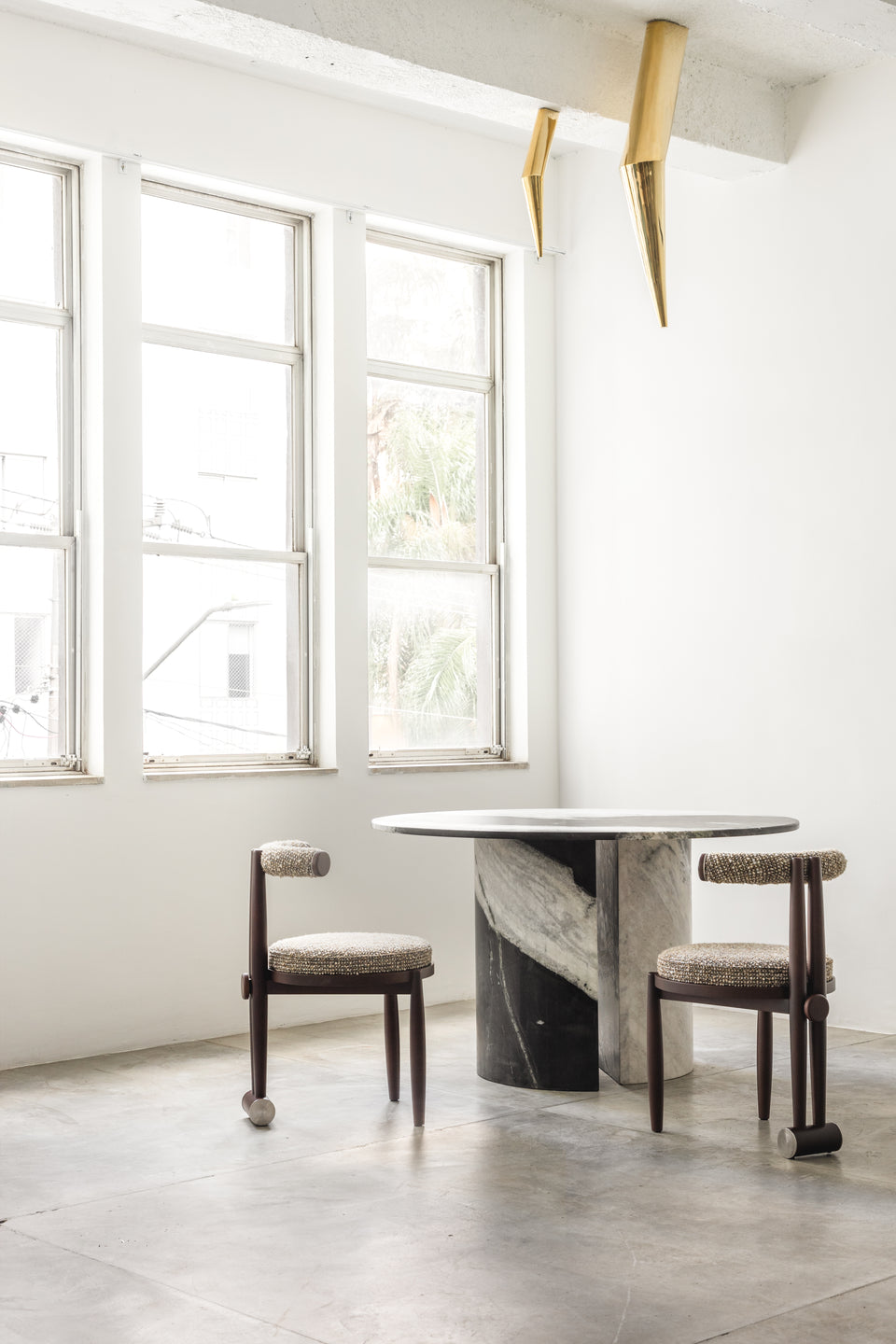 POLIA DINING CHAIR