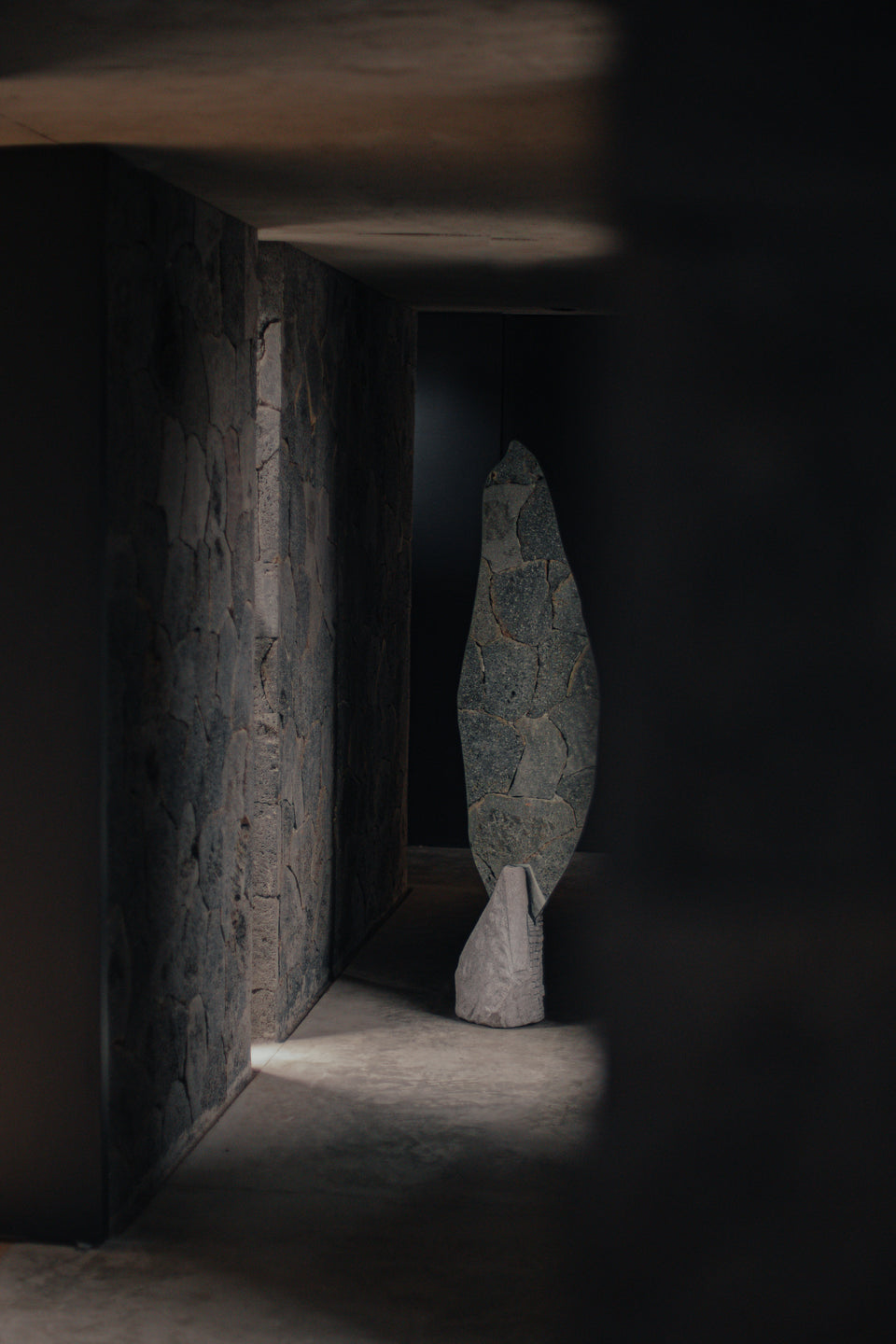 NARCISO WHITE QUARRY UNO MIRROR