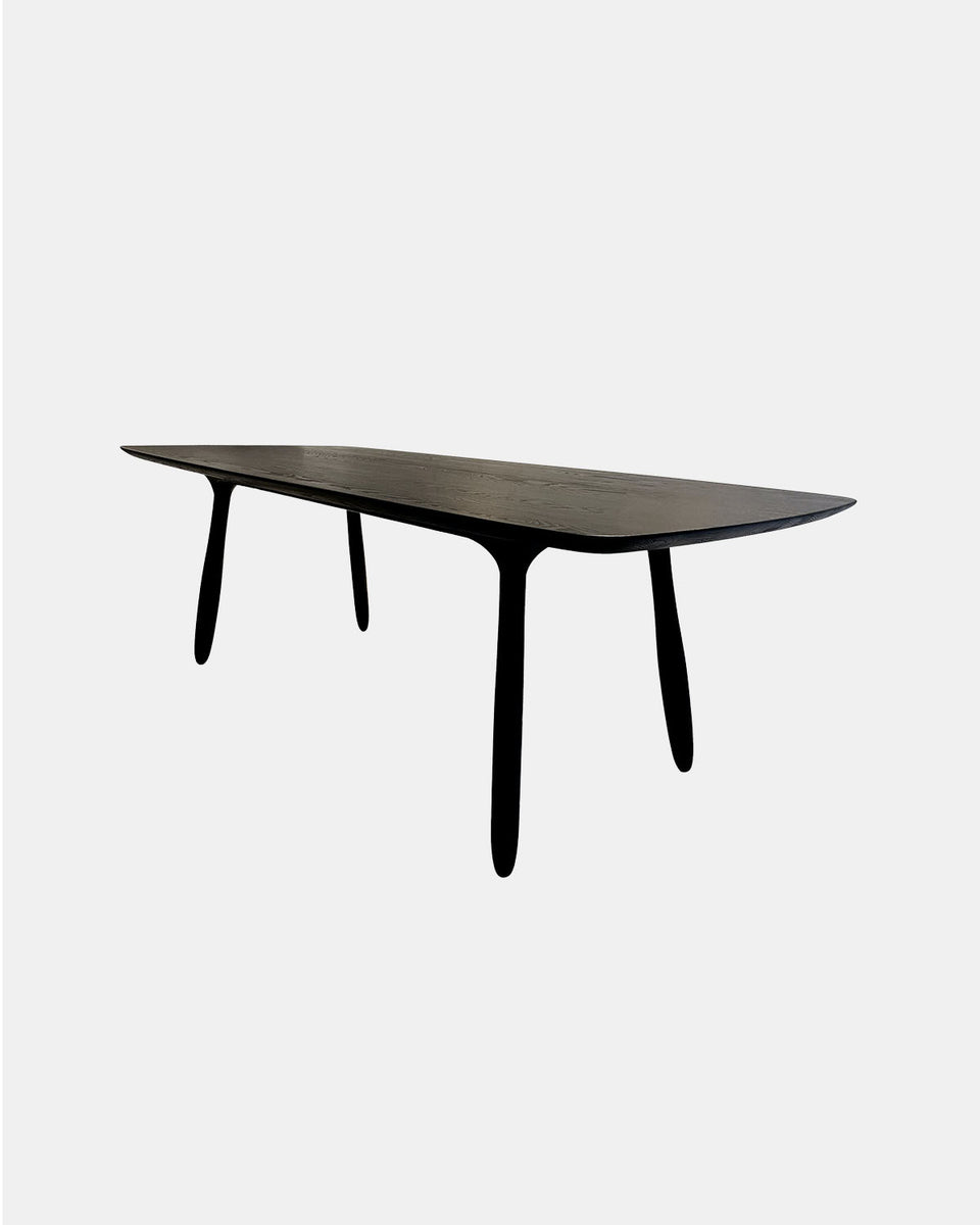 DAIKU DINING TABLE