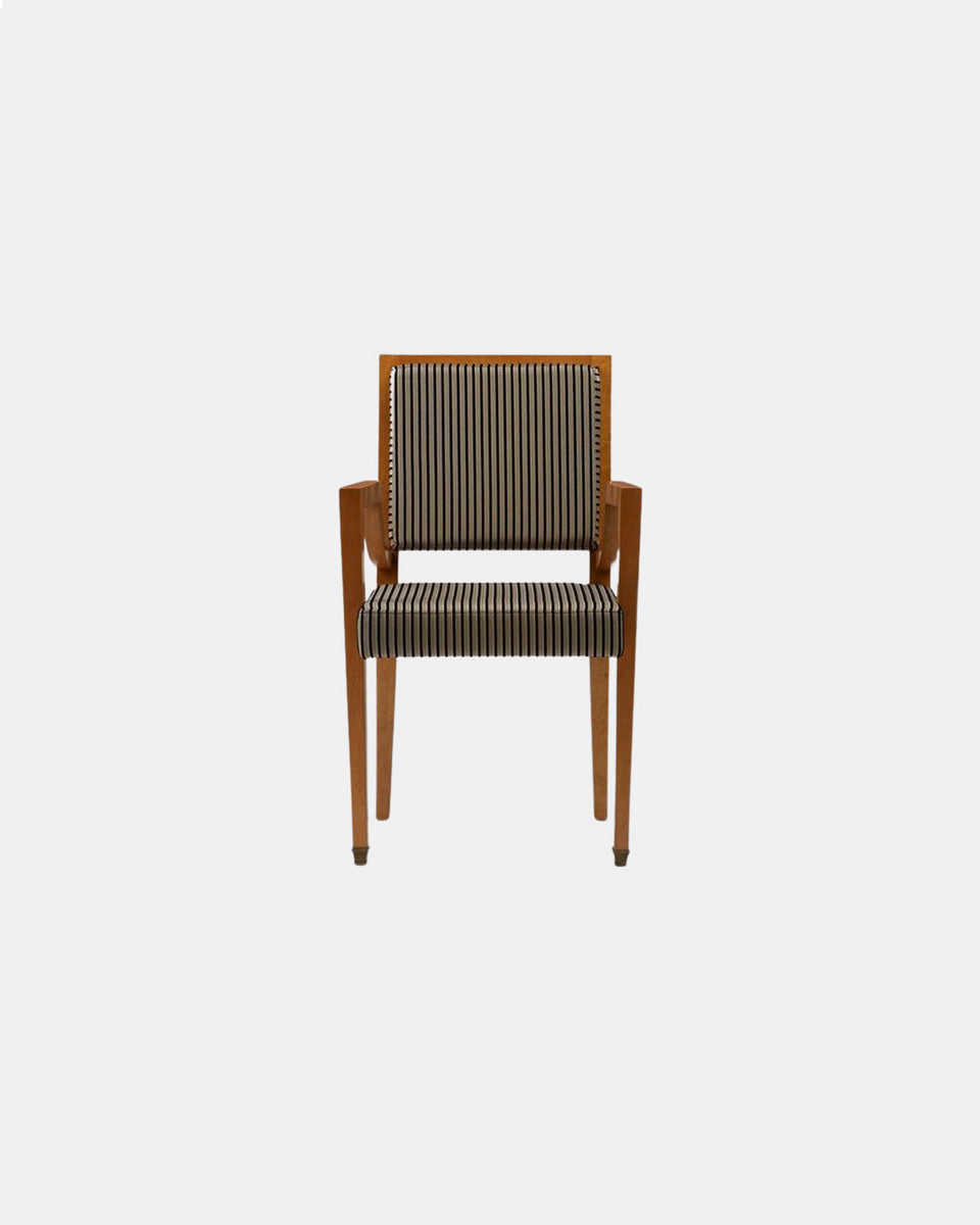DOLE ARMCHAIR