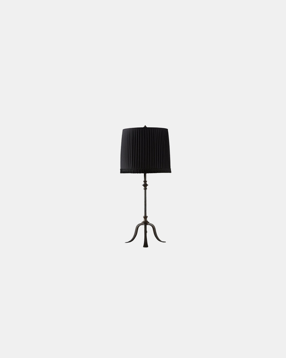 FRILLE TABLE LAMP