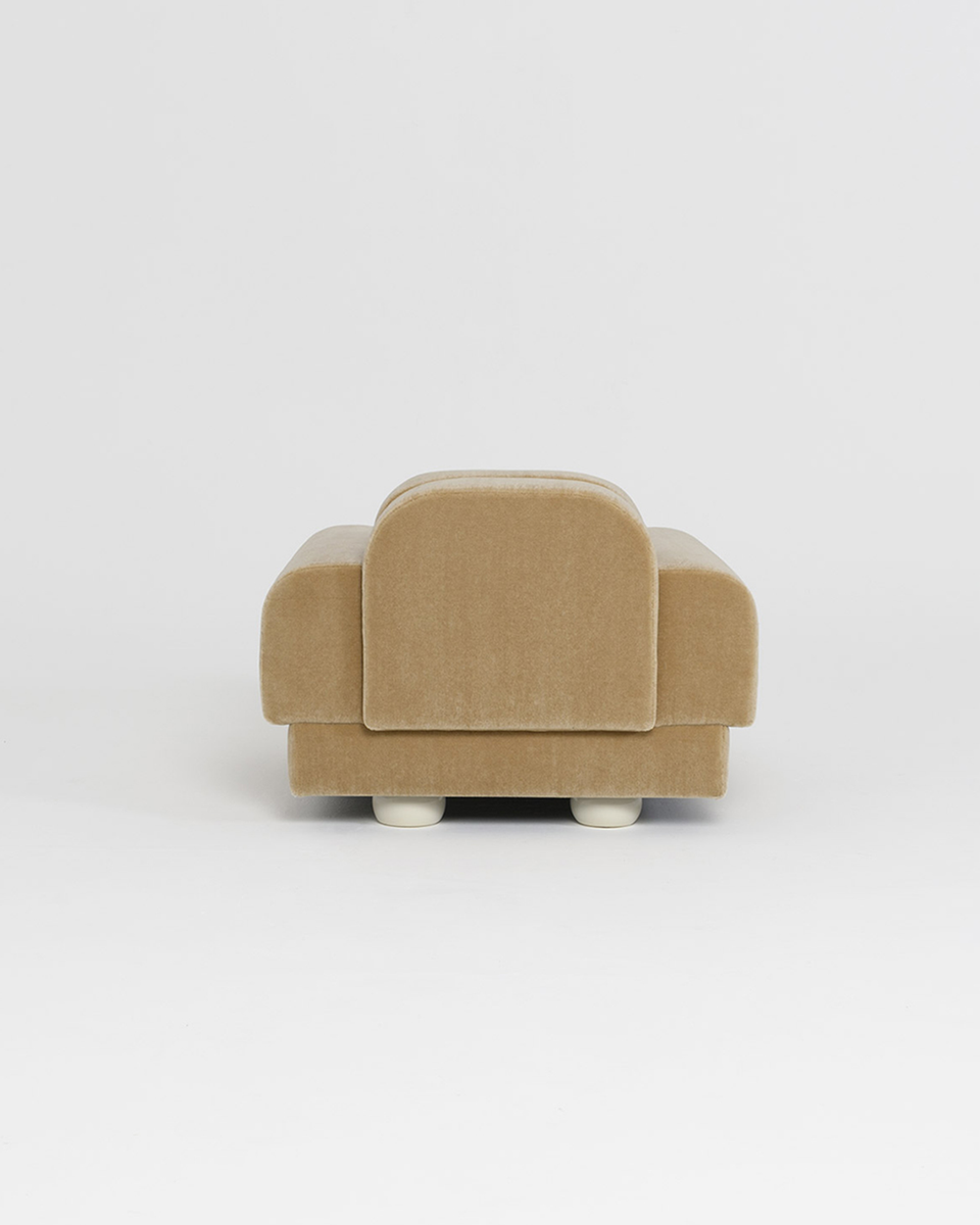 FUMOIR VELVET ARMCHAIR