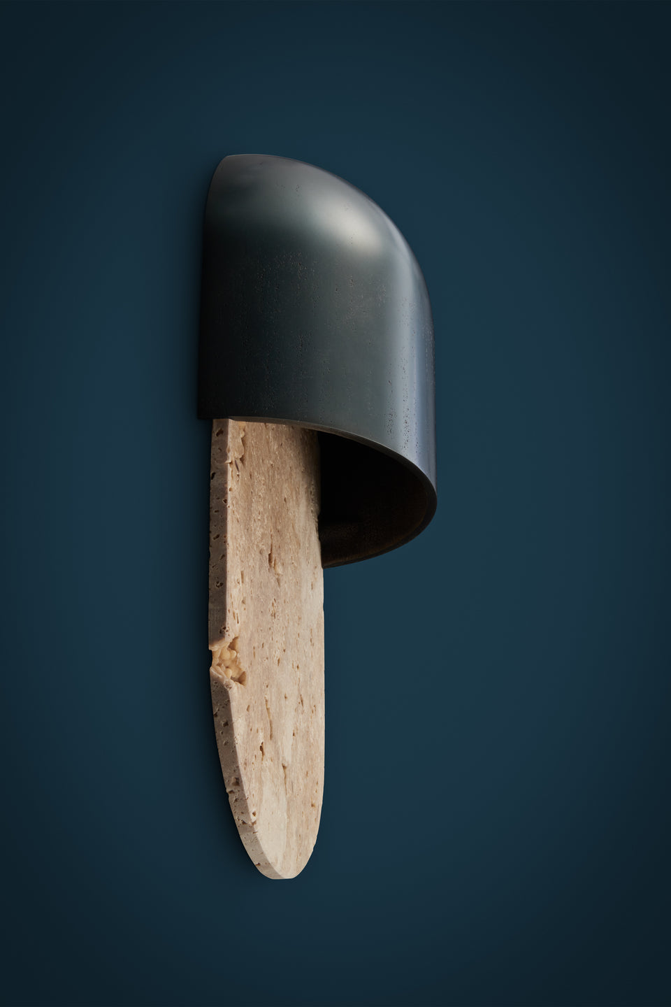 TRAVERTINE MARTEL SCONCE