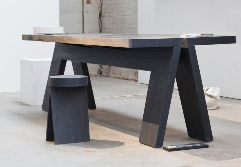 BLEAUT DINING TABLE