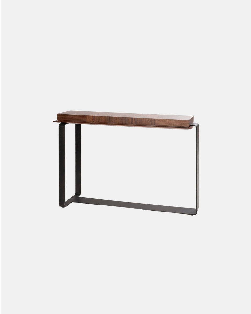 HI01 CONSOLE