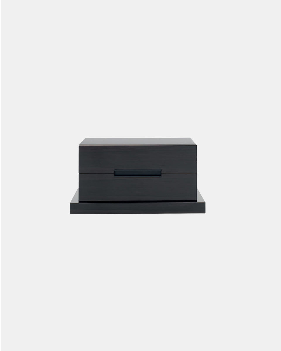ILE DU VENT BEDSIDE TABLE