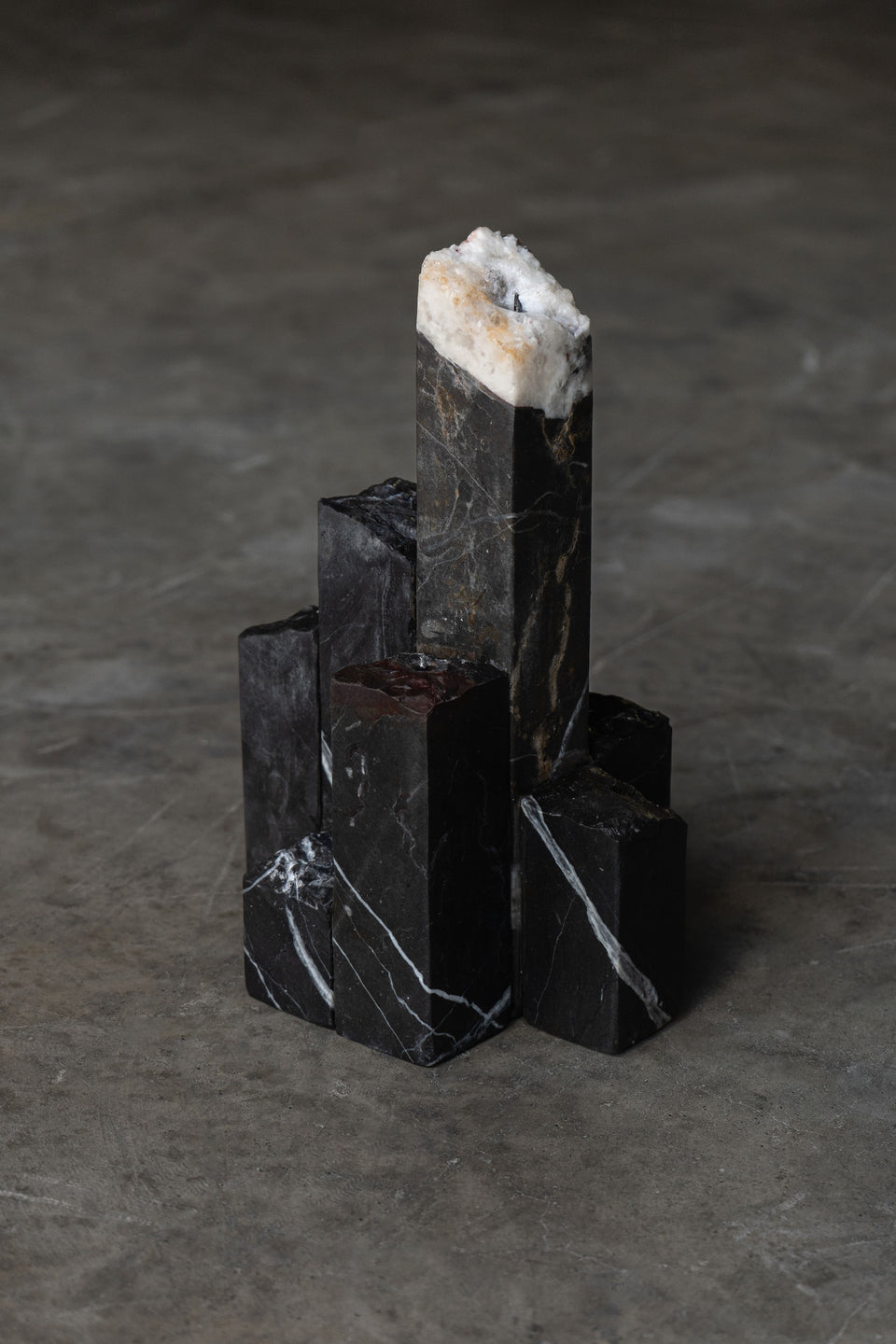 RITUS BLACK MARBLE MINI CANDELABRA
