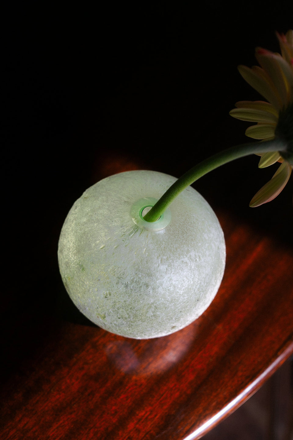 THE SCAVO FLOWER VASE
