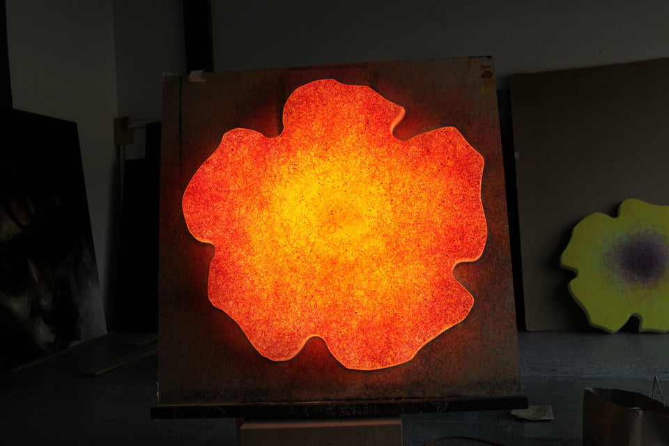 ILLUMINATED RED FORGET ME NOT SCONCE