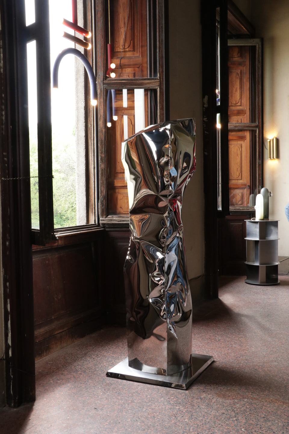 MONOLITH SCULPTURE