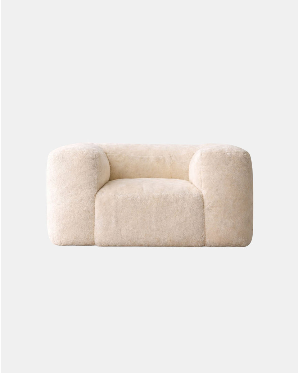 F.115 ARMCHAIR