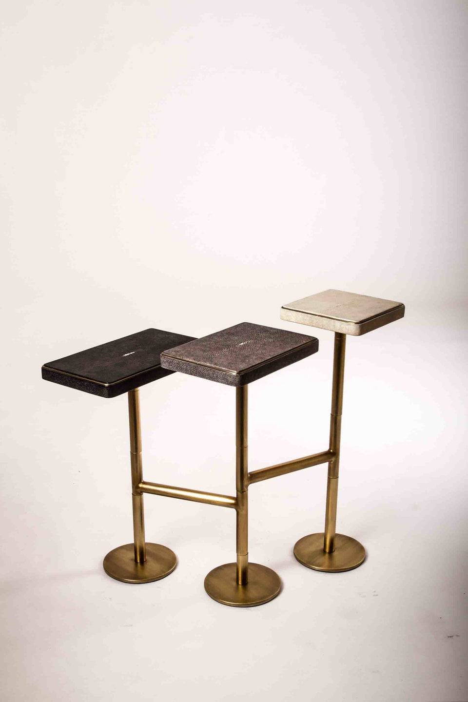 3-TOP ROTATING SIDE TABLE