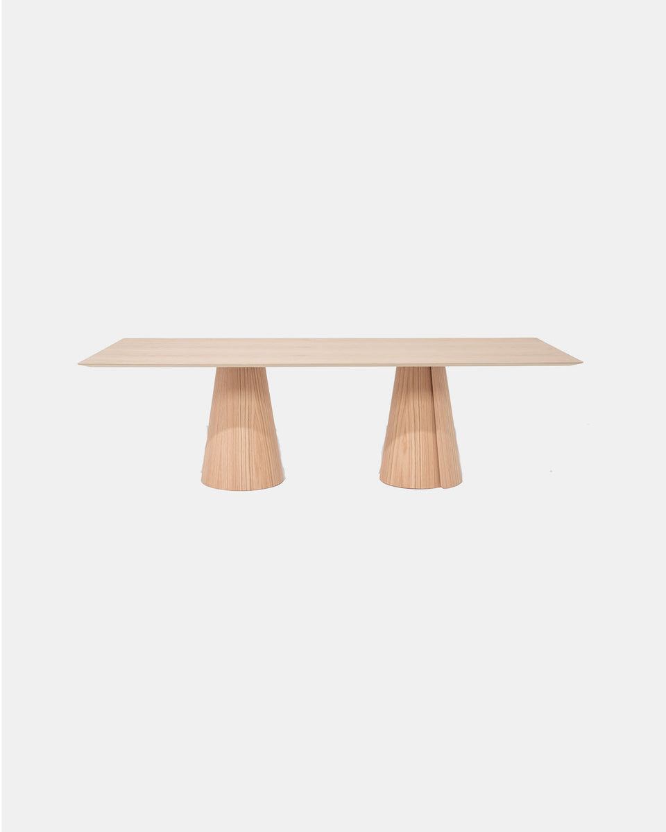 VOLTA RECTANGULAR DINING TABLE IN OAK