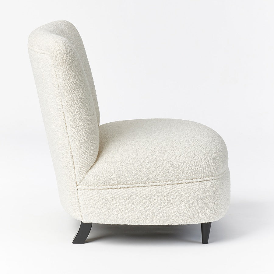 MOLISE LOUNGE CHAIR