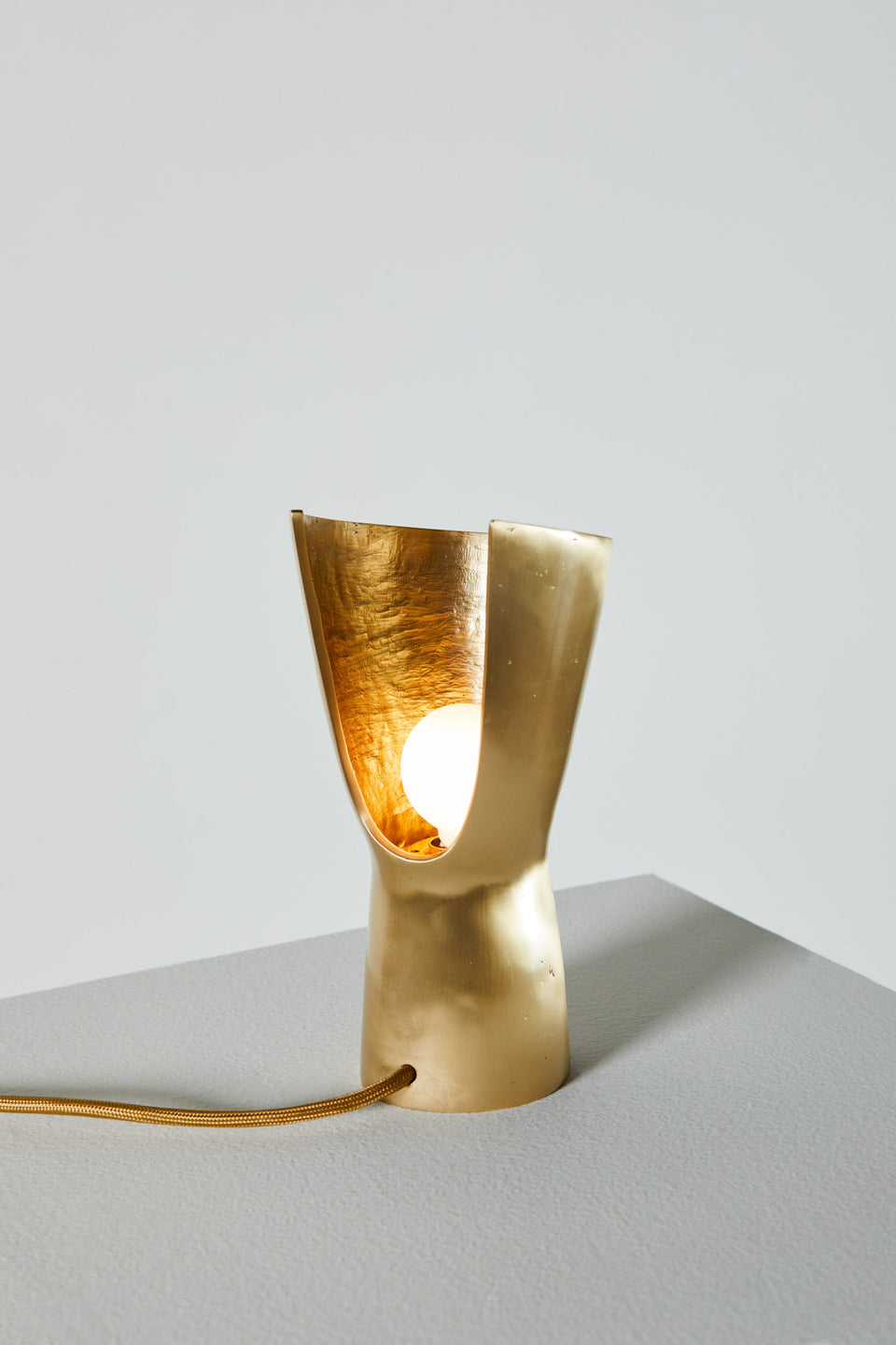 ZAKA TABLE LAMP