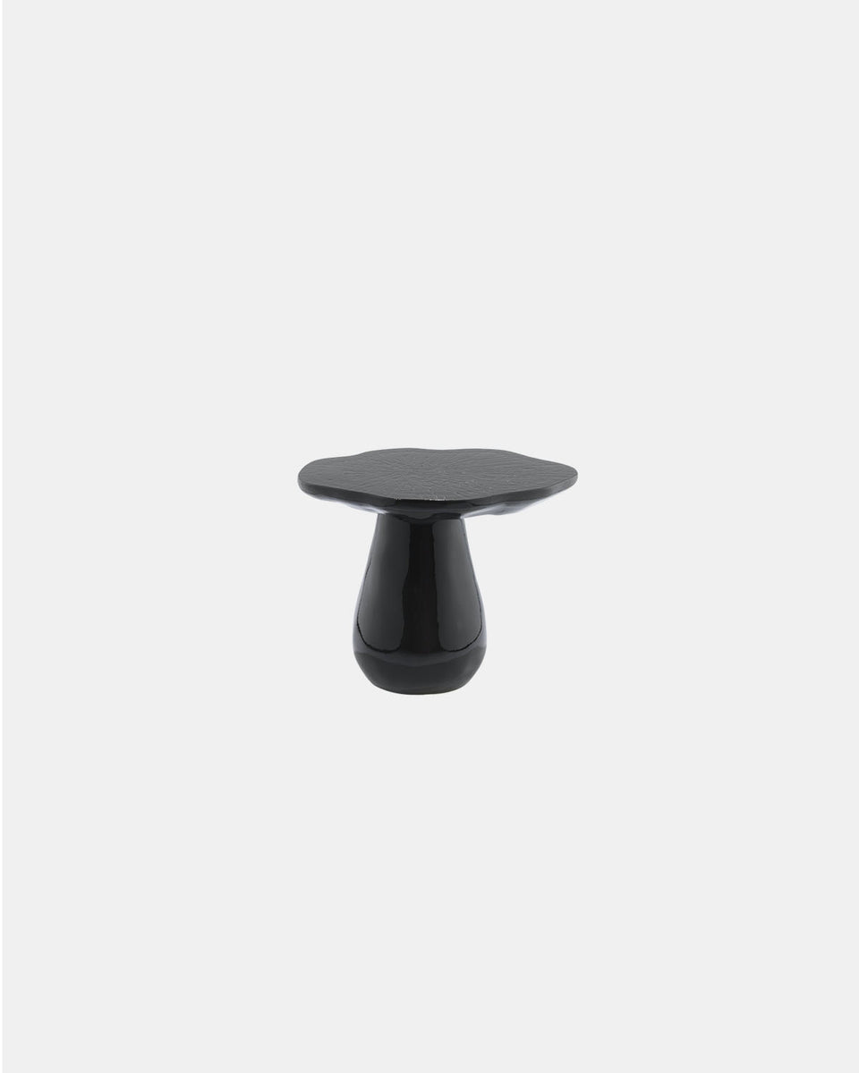 CERAMIC BLACK MUSHROOM SMALL