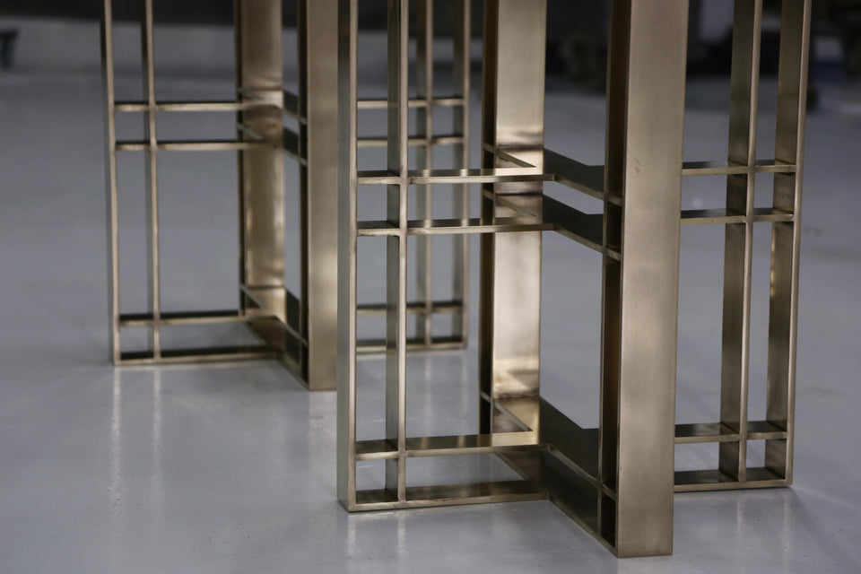 ATHWART DINING TABLE