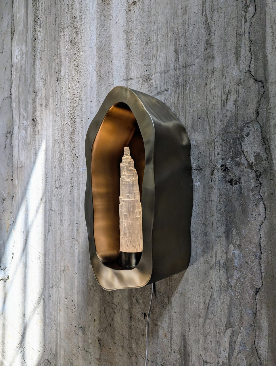 SIGIL CREST WALL SCONCE