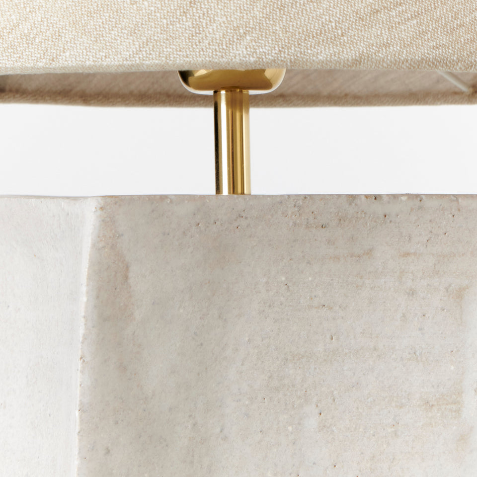 AROUCA CORAL WHITE TABLE LIGHT