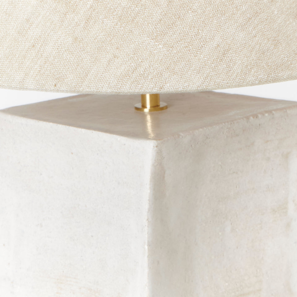 AROUCA CORAL WHITE TABLE LIGHT