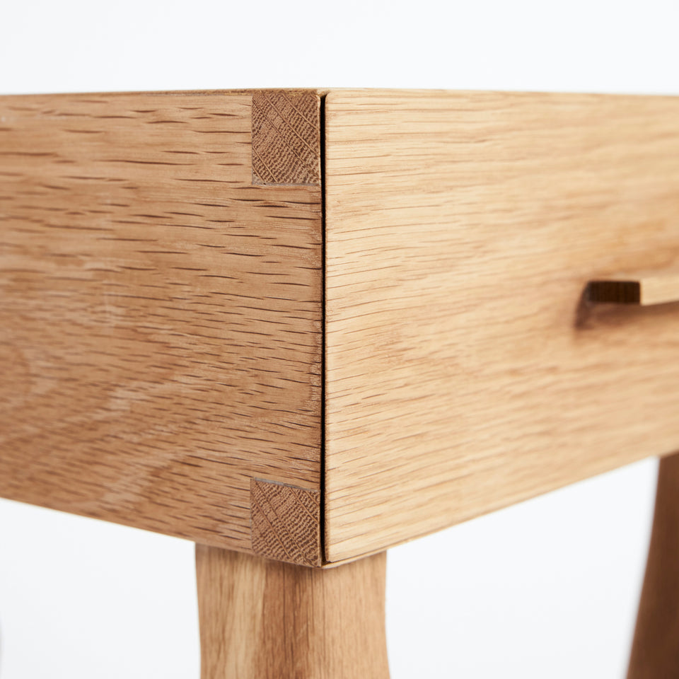 FOOT SIDE TABLE WITH DRAWER
