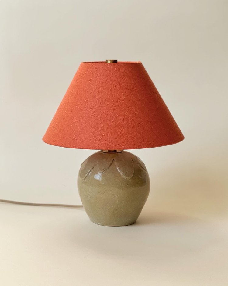 RW TABLE LAMP